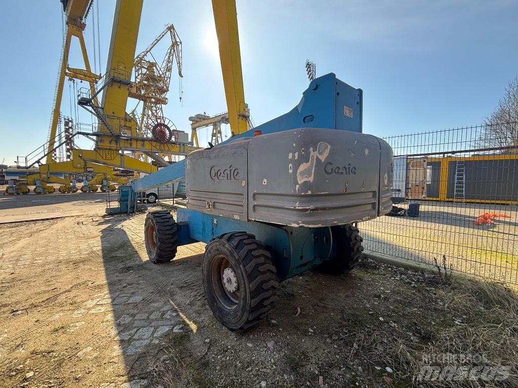 Genie S-85 伸縮臂高空作業車