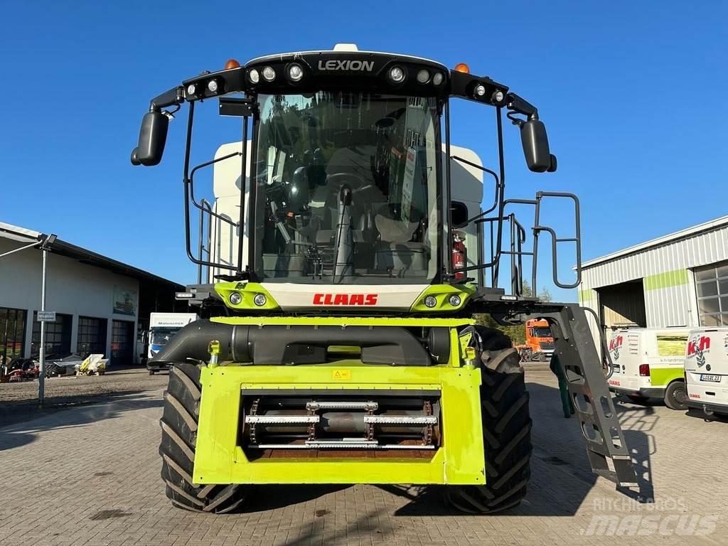 CLAAS 7400 聯合收穫機