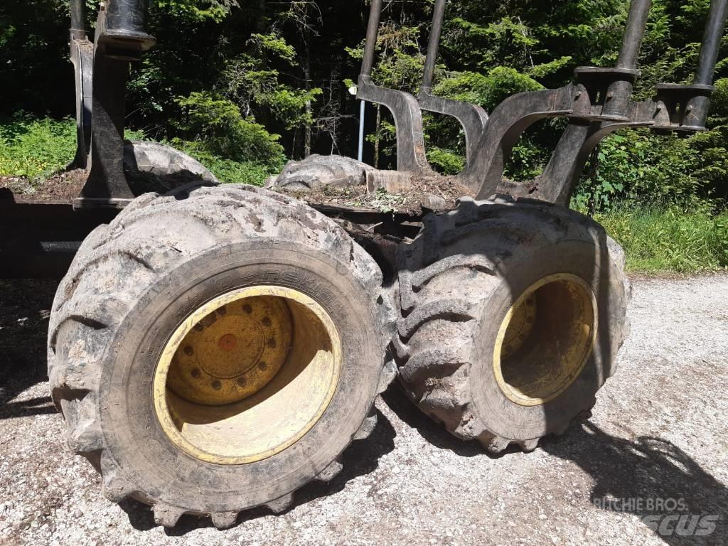 John Deere 1110G 集運機