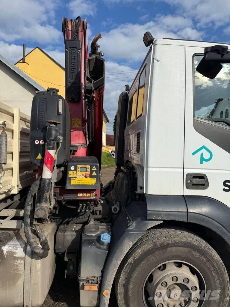 Iveco MAGIRUS 起重機卡車