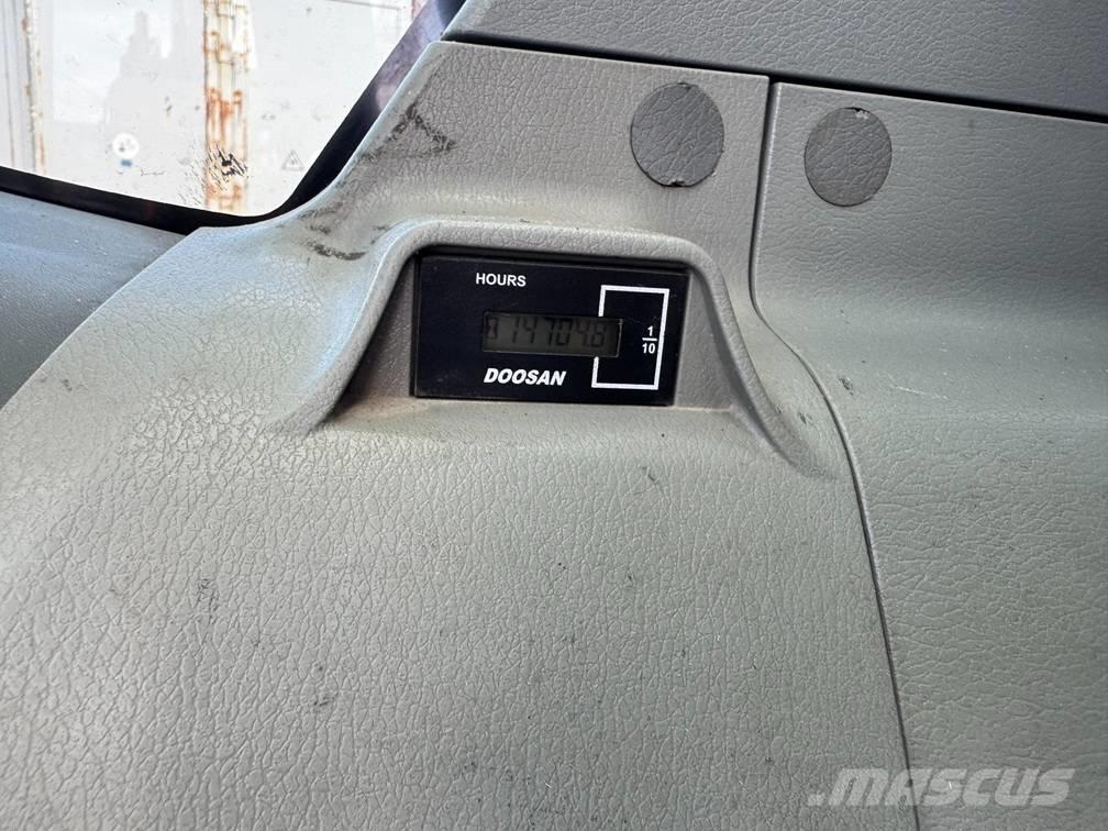 Doosan DX 300 LC-3 履帶式 挖土機/掘鑿機/挖掘機