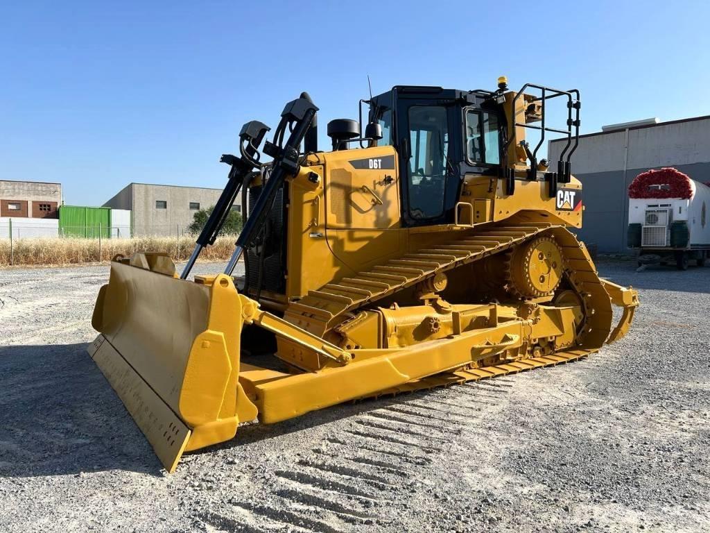 CAT D 6 T 履帶推土機