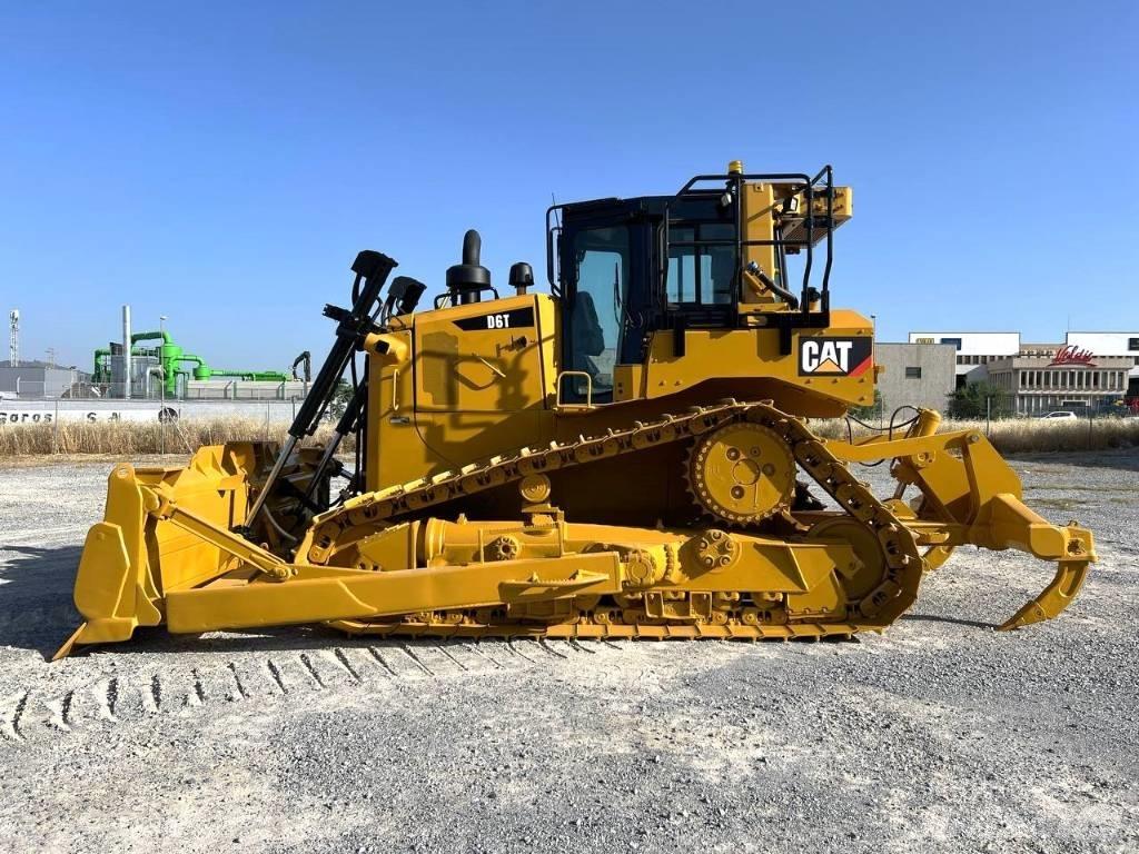CAT D 6 T 履帶推土機