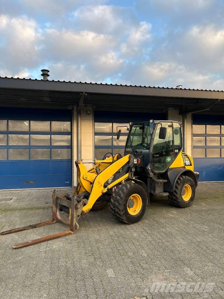 Komatsu WA 80-6 輪胎式裝載機