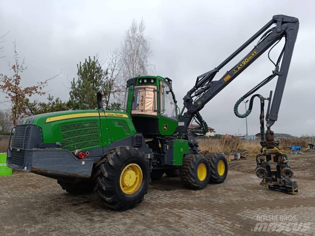 John Deere 1070G 收穫機