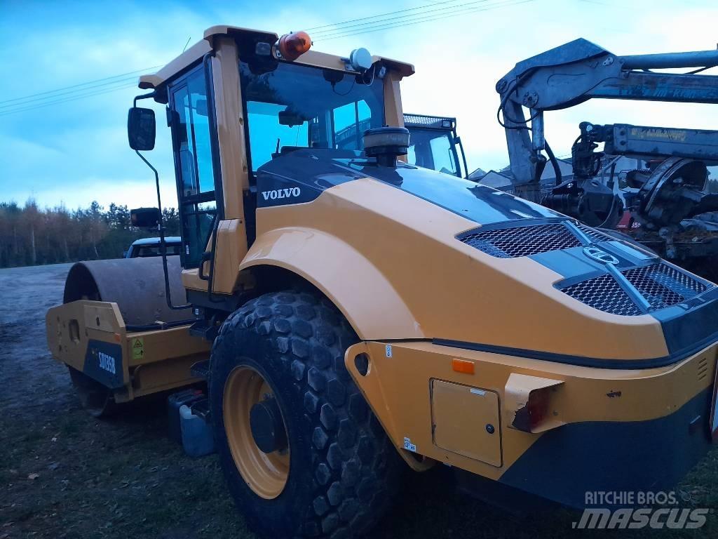 Volvo SD 135 B 單輪滾壓機