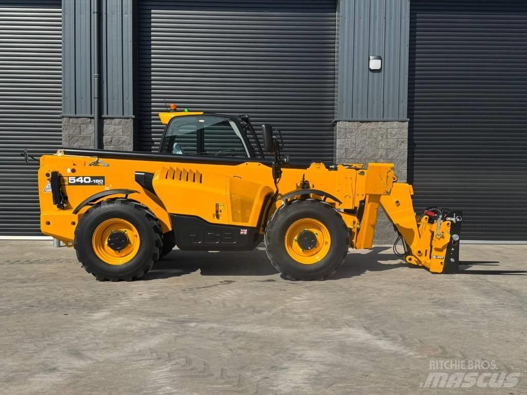 JCB 540-180 伸縮臂操作車