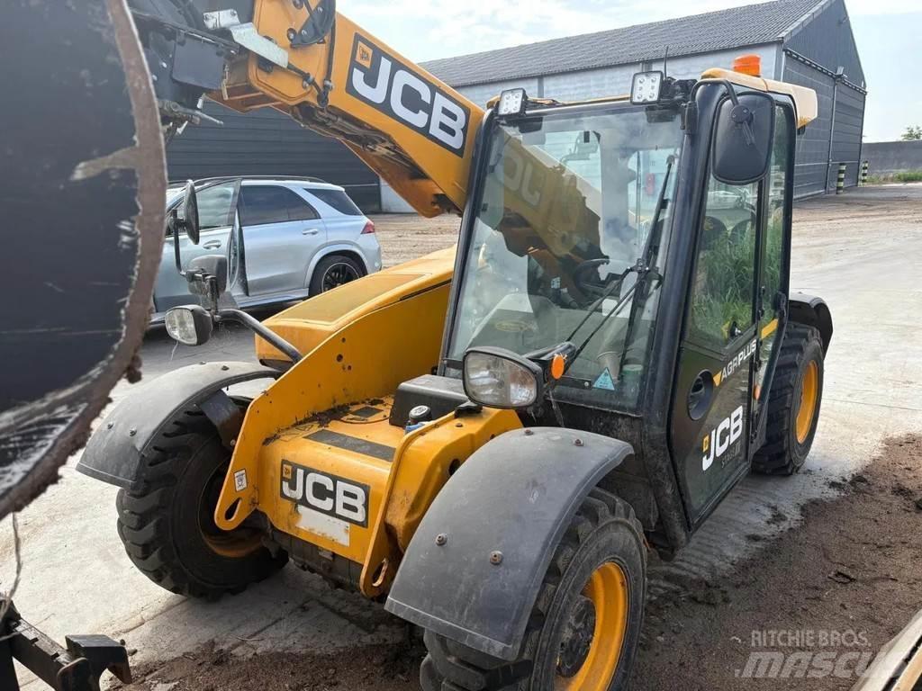JCB 525.60 農業用伸縮臂裝載機