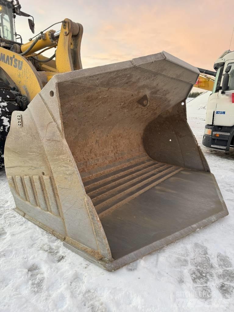Komatsu WA 500- 8 輪胎式裝載機