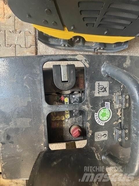 Bomag BPR35/60 D 夯實機(夯土機)