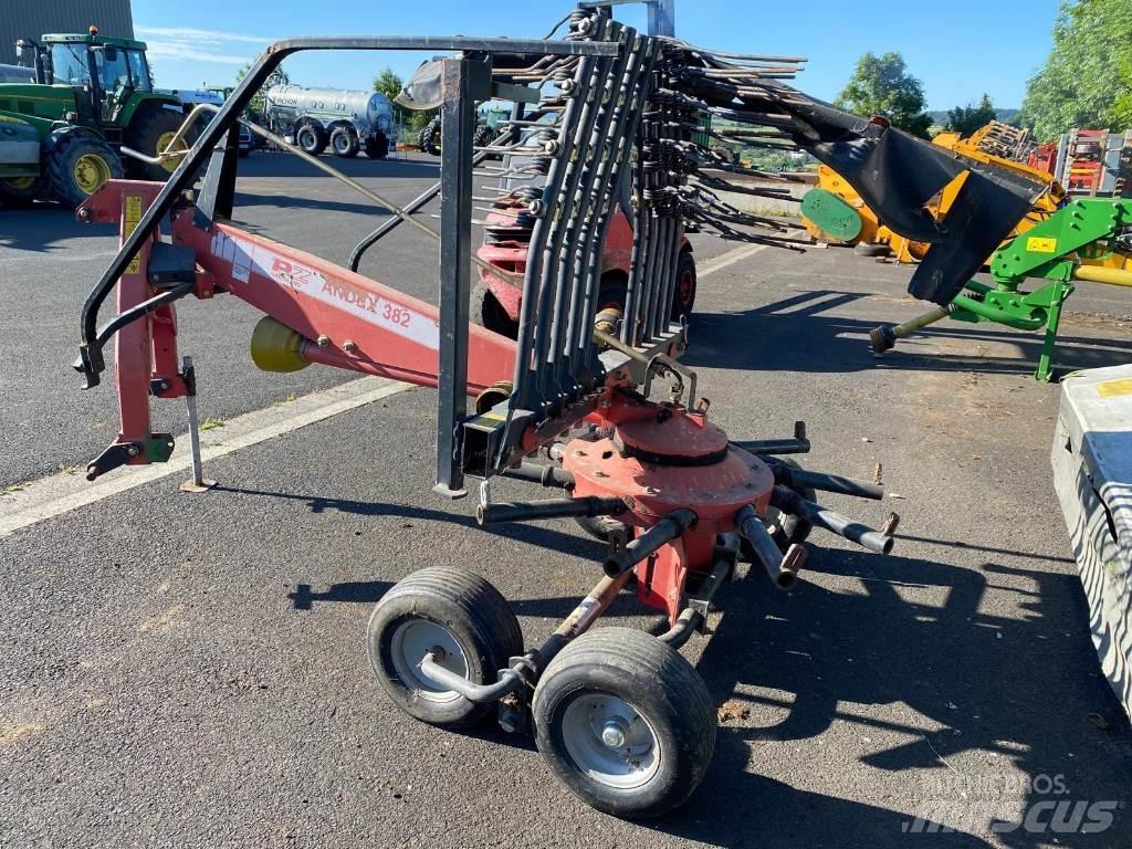 Vicon Andex 382 堆草機
