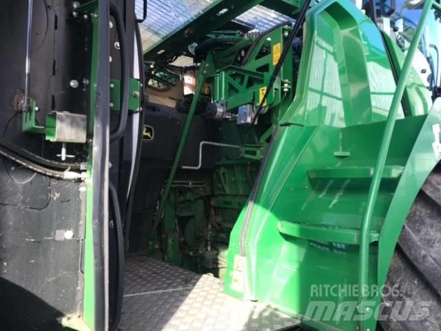 John Deere 8600 自走式飼料採集機