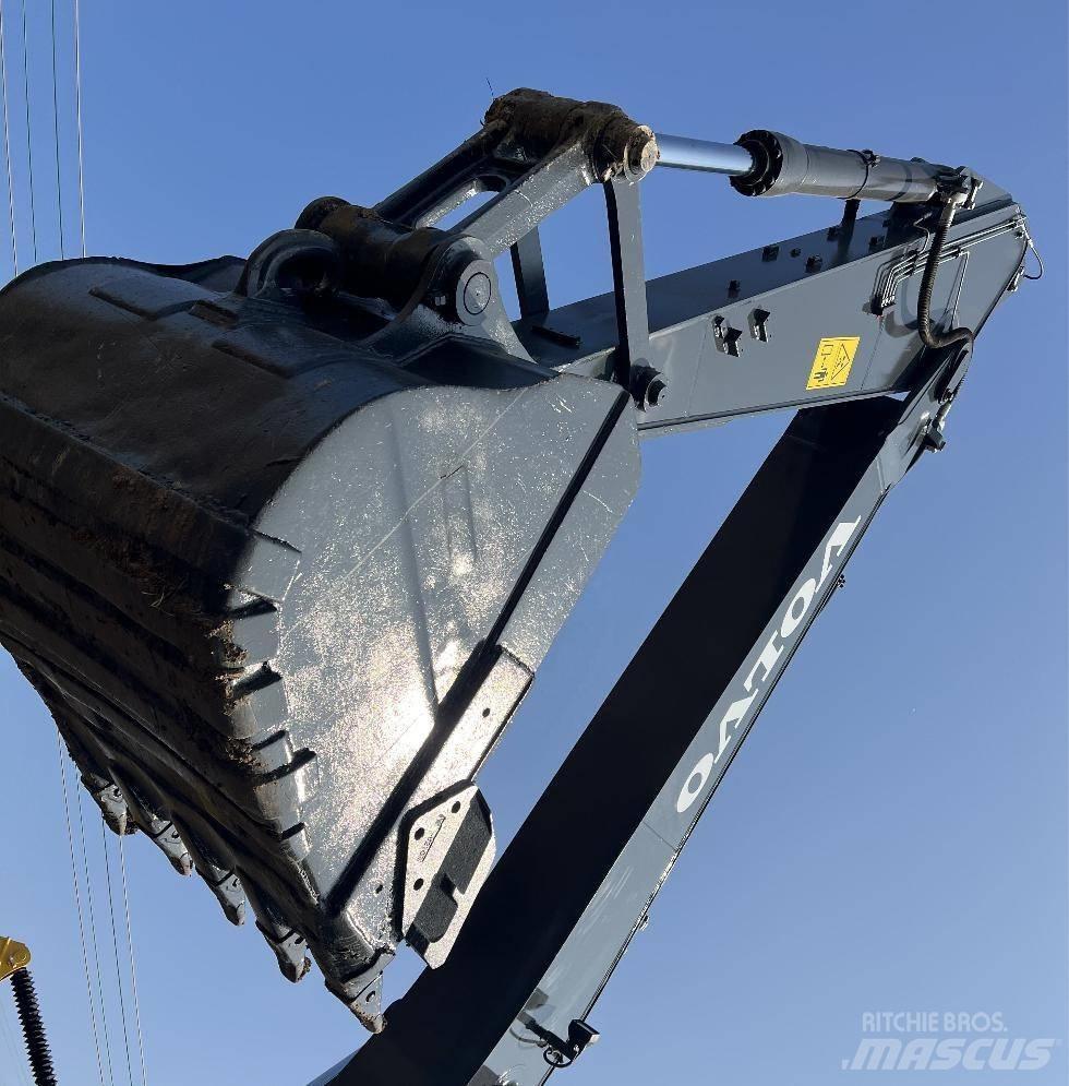 Volvo EC 220 履帶式 挖土機/掘鑿機/挖掘機