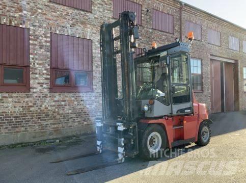 Kalmar DCF 55-6 H 柴油卡車