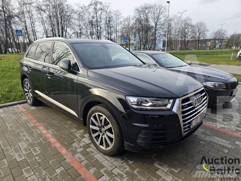 Audi Q7 汽車