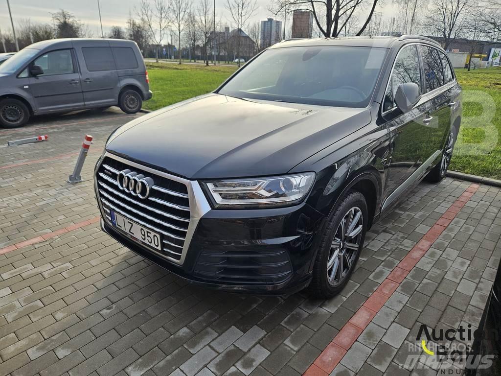 Audi Q7 汽車