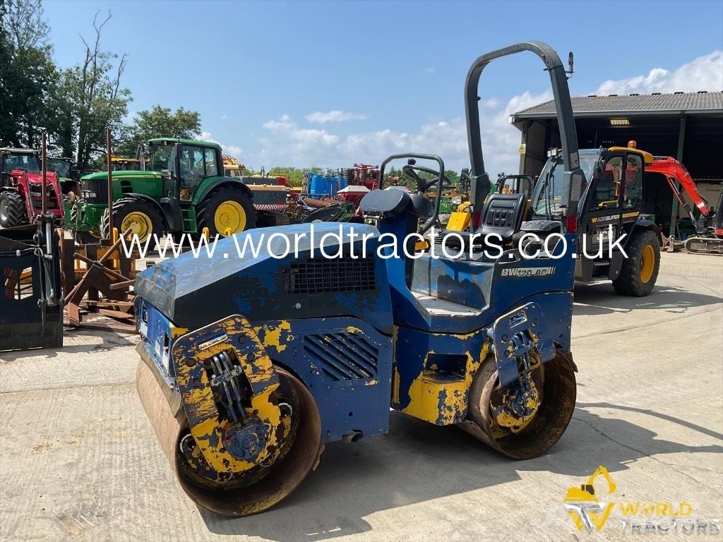 Bomag BW 120 複合式滾壓機