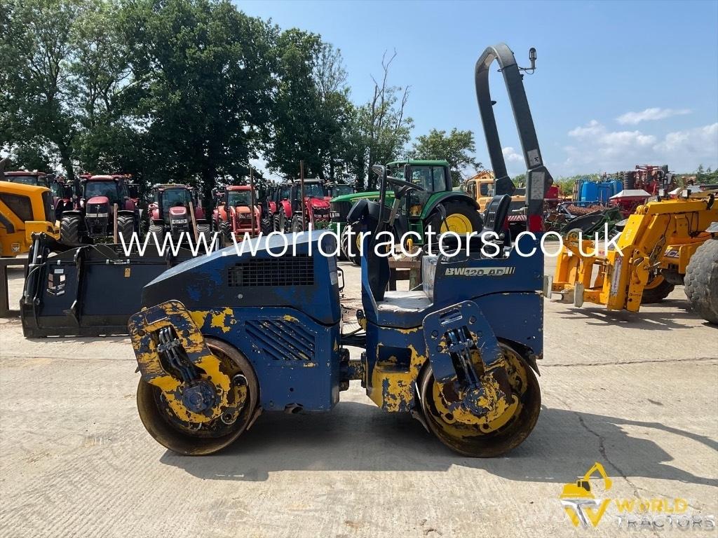 Bomag BW 120 複合式滾壓機