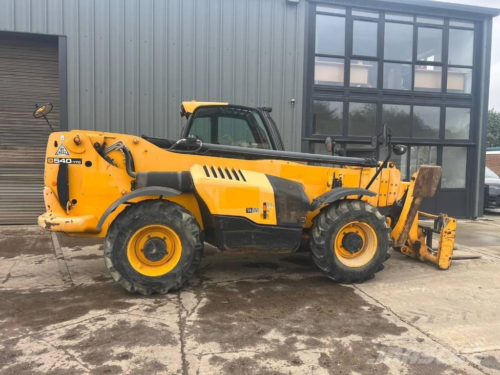 JCB 540-170 伸縮臂操作車