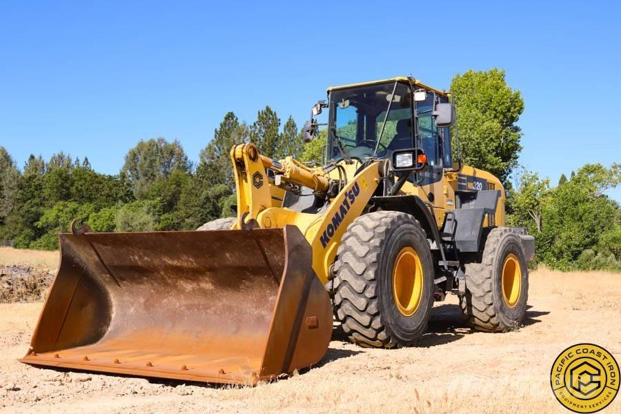 Komatsu WA 320-7 輪胎式裝載機