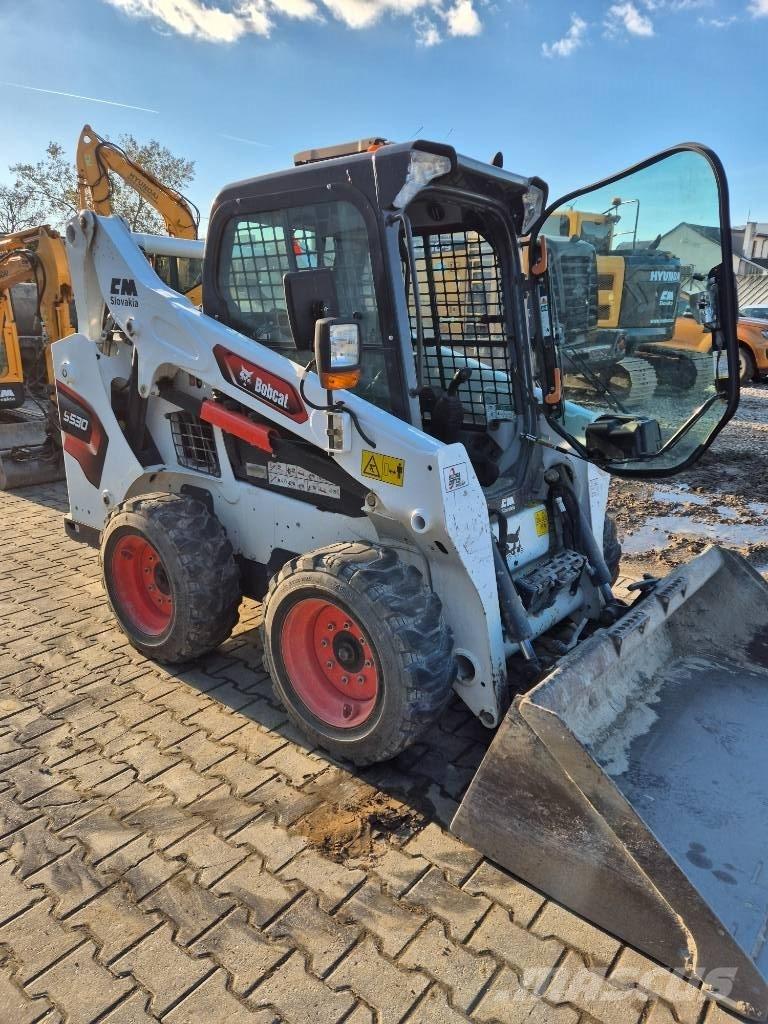 Bobcat S 530 滑移轉向裝載機