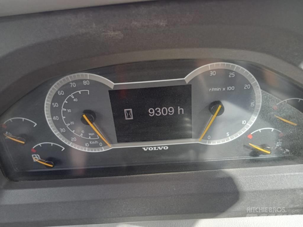 Volvo A 25 G 鉸接式起吊車