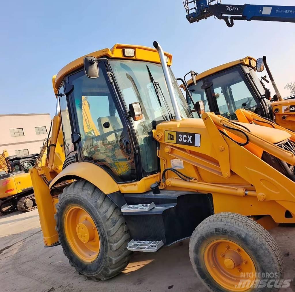 JCB 3 CX 反鏟裝載機