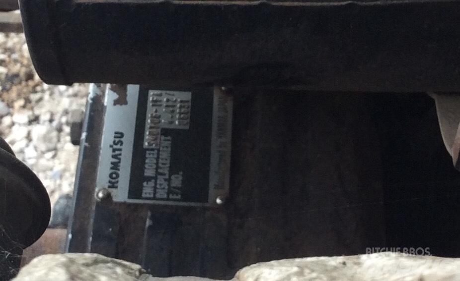 Komatsu WB 93 R 引擎/發動機