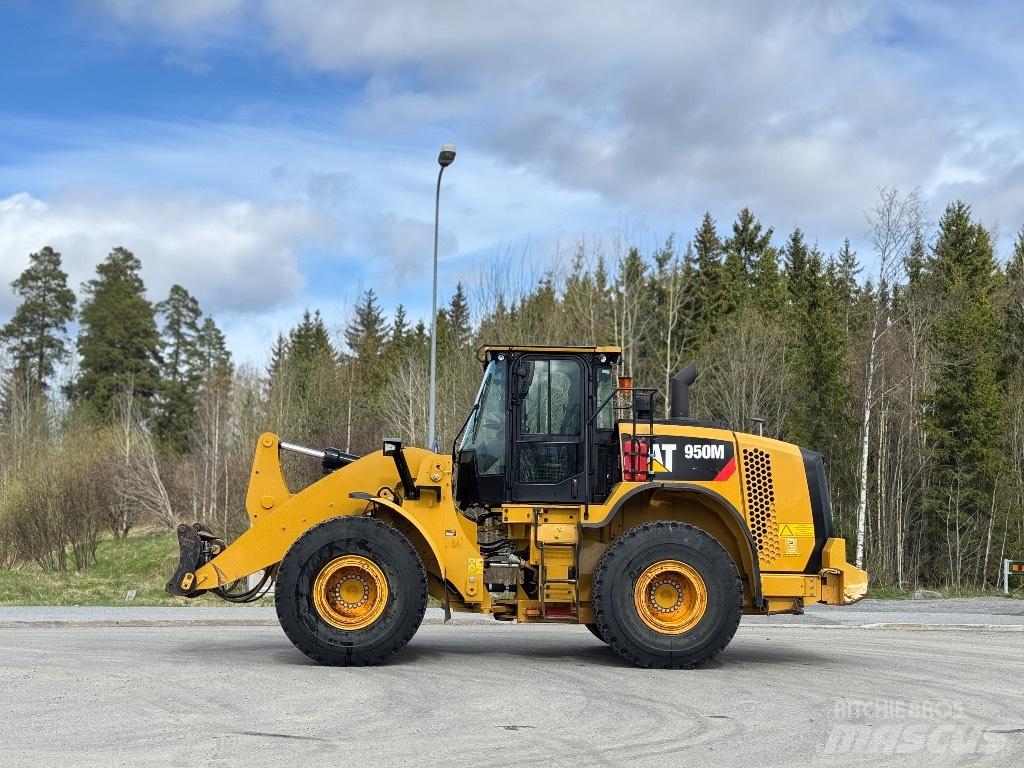 CAT 950 M 輪胎式裝載機
