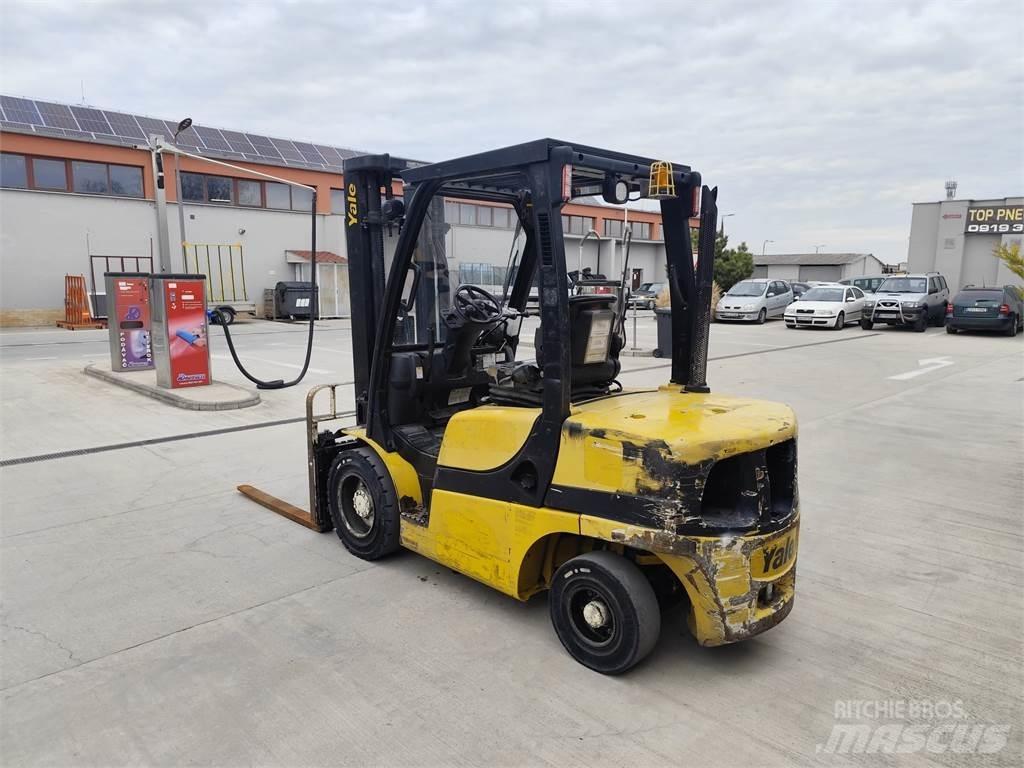 Yale GDP35VX 柴油卡車