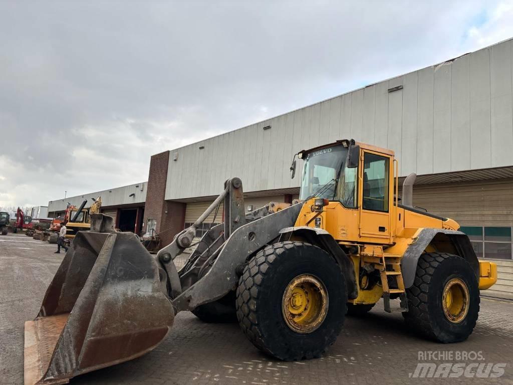 Volvo L 120 E 輪胎式裝載機
