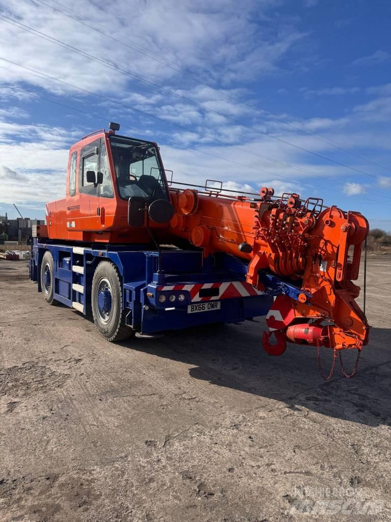 Kato CR 200 Ri 全路面起重機/吊車
