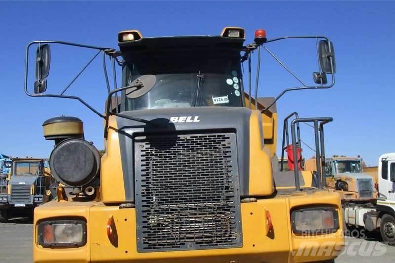 Bell B40D 鉸接式起吊車