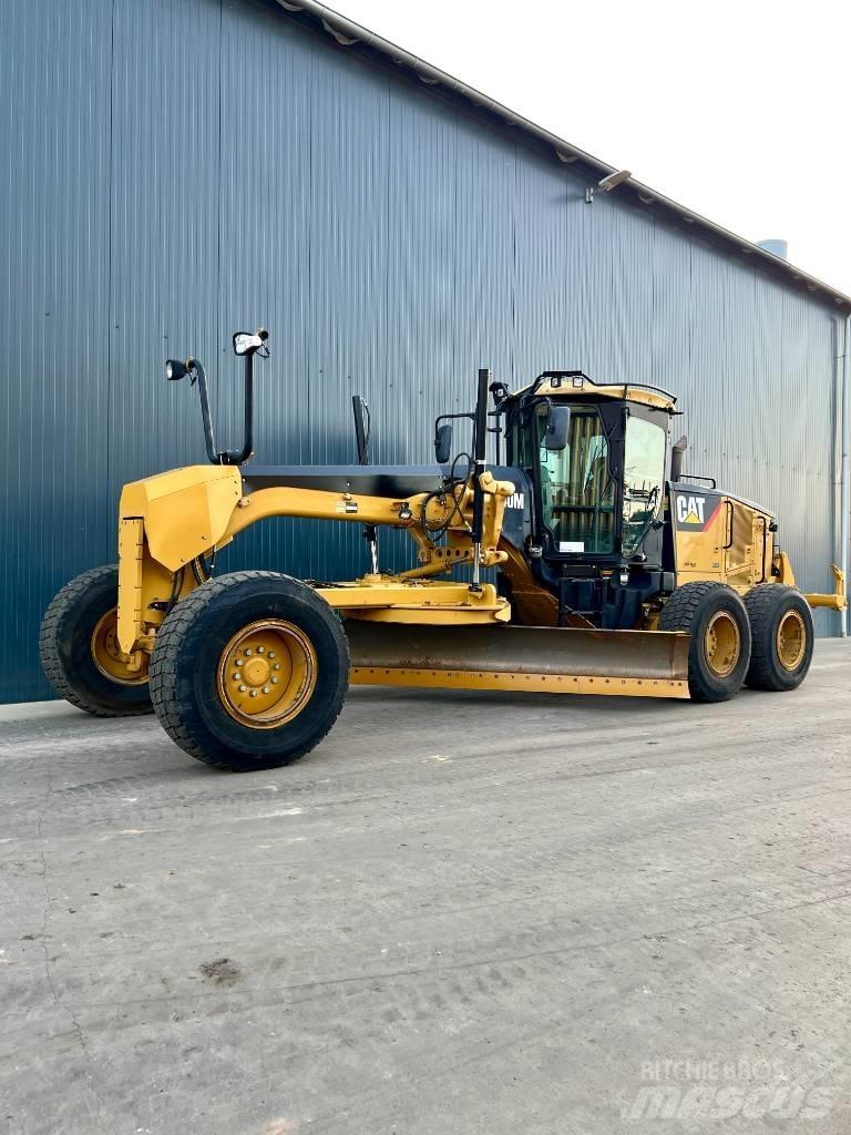 CAT 140M 平土機