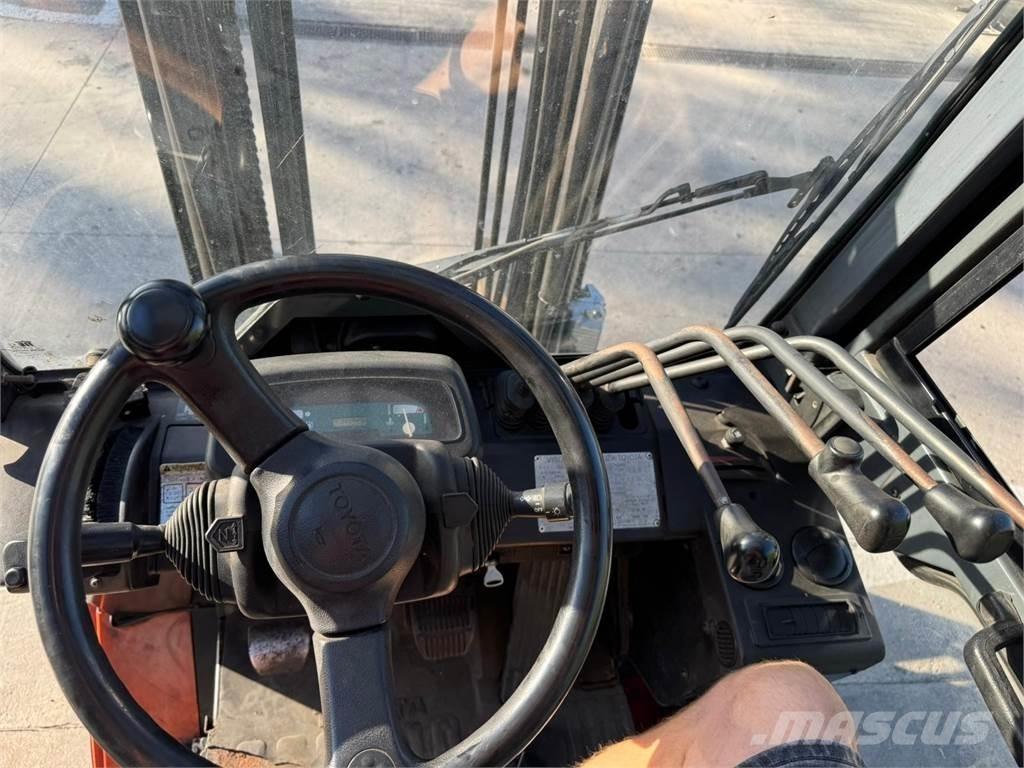 Toyota 7FGF25 液化石油氣LPG卡車