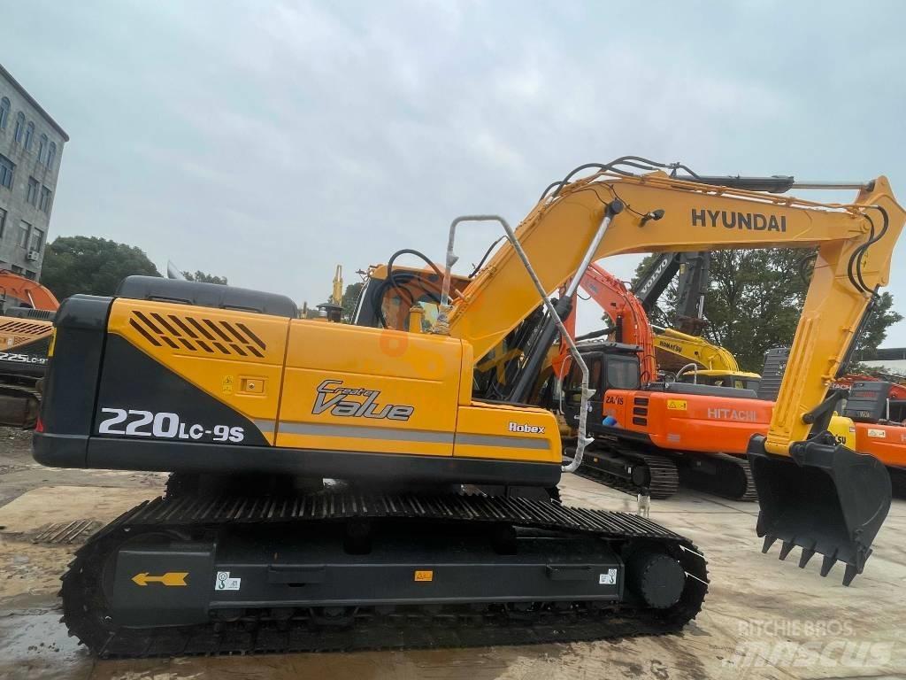 Hyundai Robex 225 履帶式 挖土機/掘鑿機/挖掘機