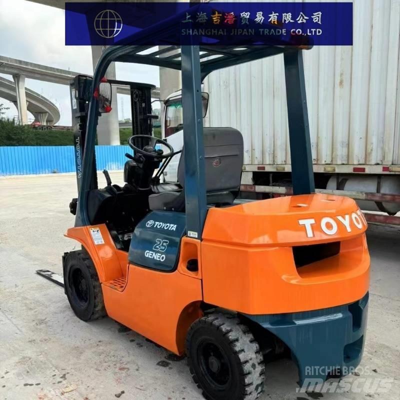 Toyota FD 25 柴油卡車