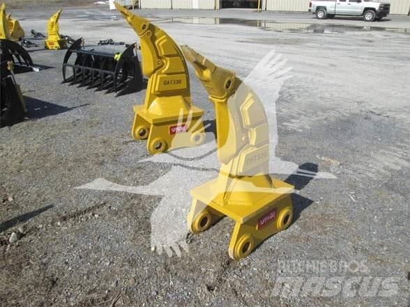Teran CAT320 鬆土機
