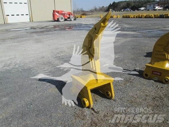 Teran CAT330 鬆土機