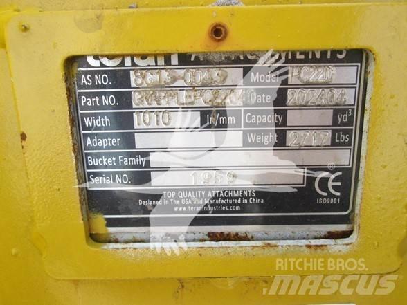 Teran PC220 兩爪吊夾