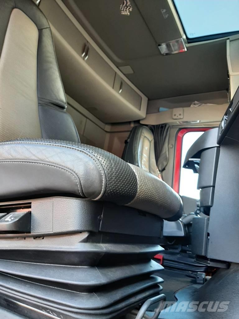 Volvo FH 13 商用底盤車