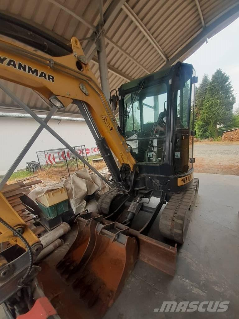 Yanmar Vio 33 小型挖土機/掘鑿機<7t(小型挖掘機)