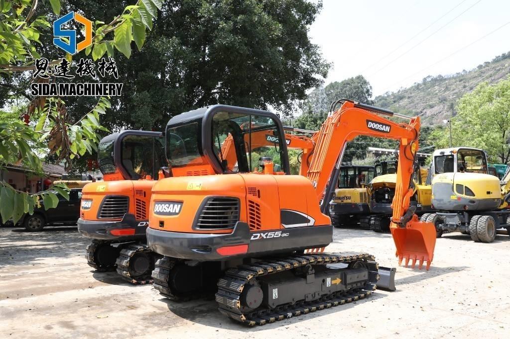 Doosan DX 55-9 C 小型挖土機/掘鑿機<7t(小型挖掘機)