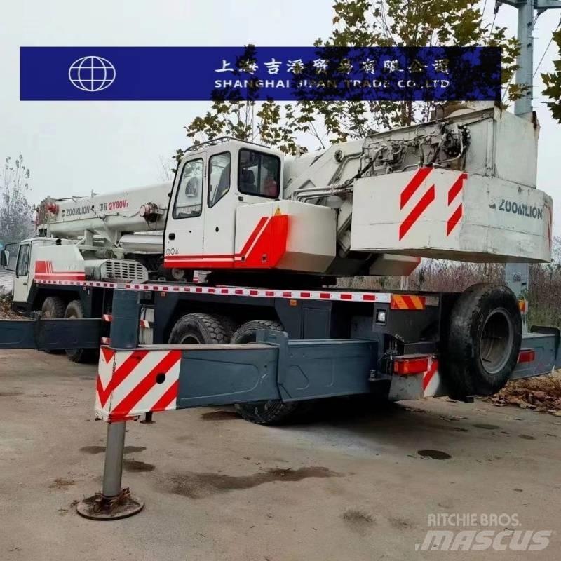 Zoomlion QY 70 H 全路面起重機/吊車