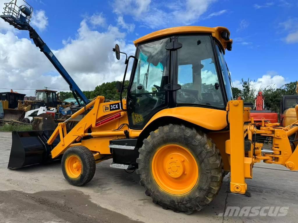 JCB 3 CX 反鏟裝載機