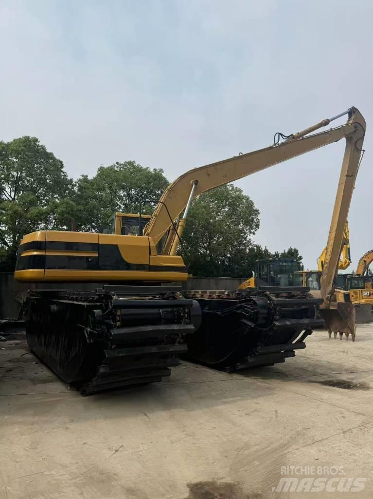 CAT 320B 水陸兩用挖掘機