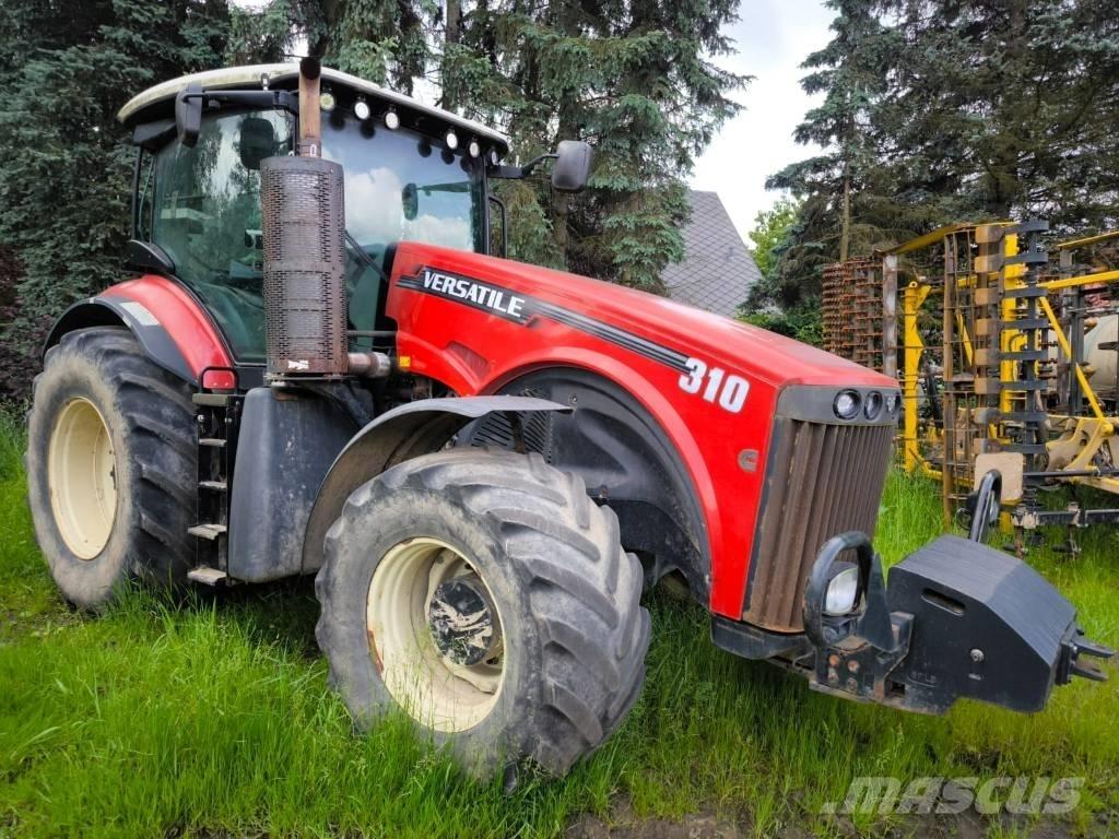 Versatile 310 曳引機