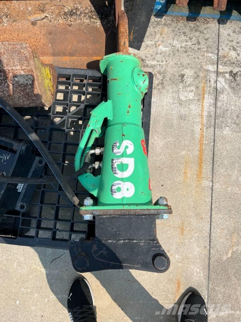 Montabert SD 8 工程軋碎機(壓碎機)