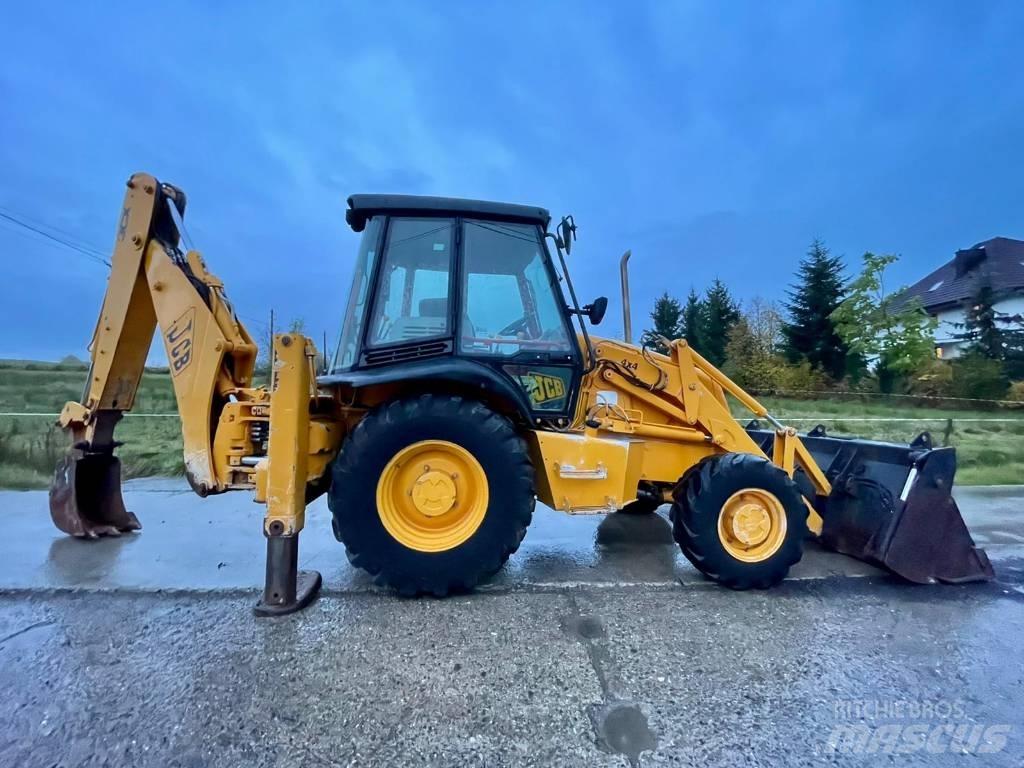 JCB 3CX 反鏟裝載機