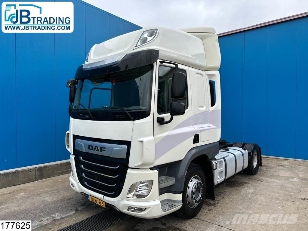 DAF CF 410 EURO 6 曳引機組件